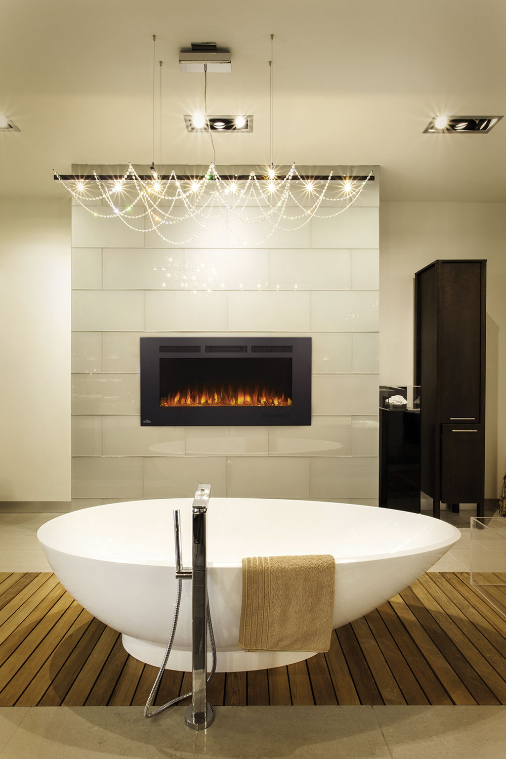 7748 California Mantel & Fireplace