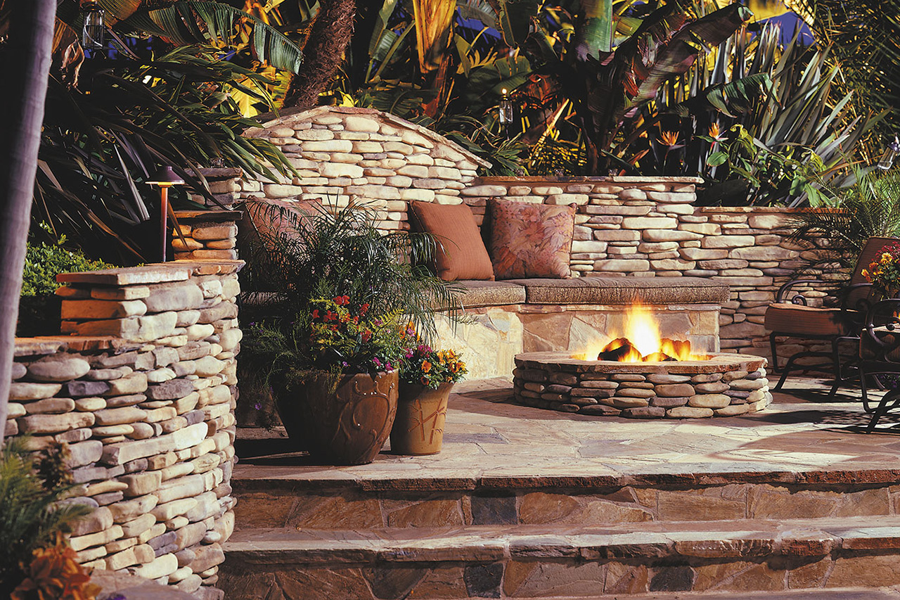 Fire pit with online stone seating